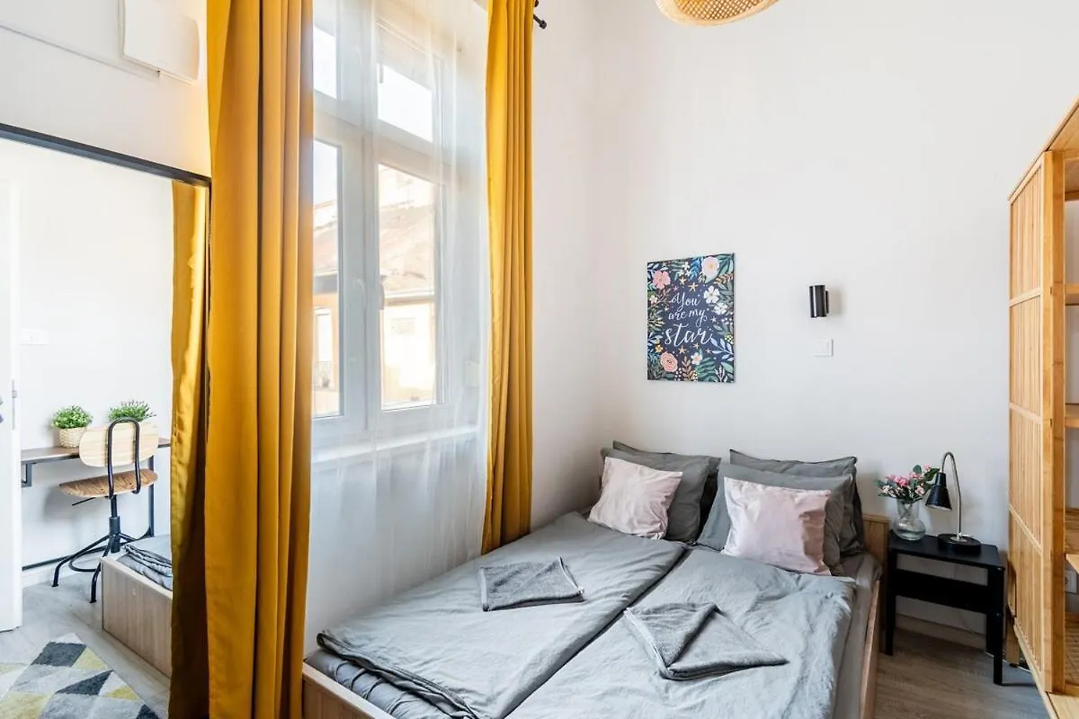 A Cozy Stay For City Wanderers Boedapest Appartement