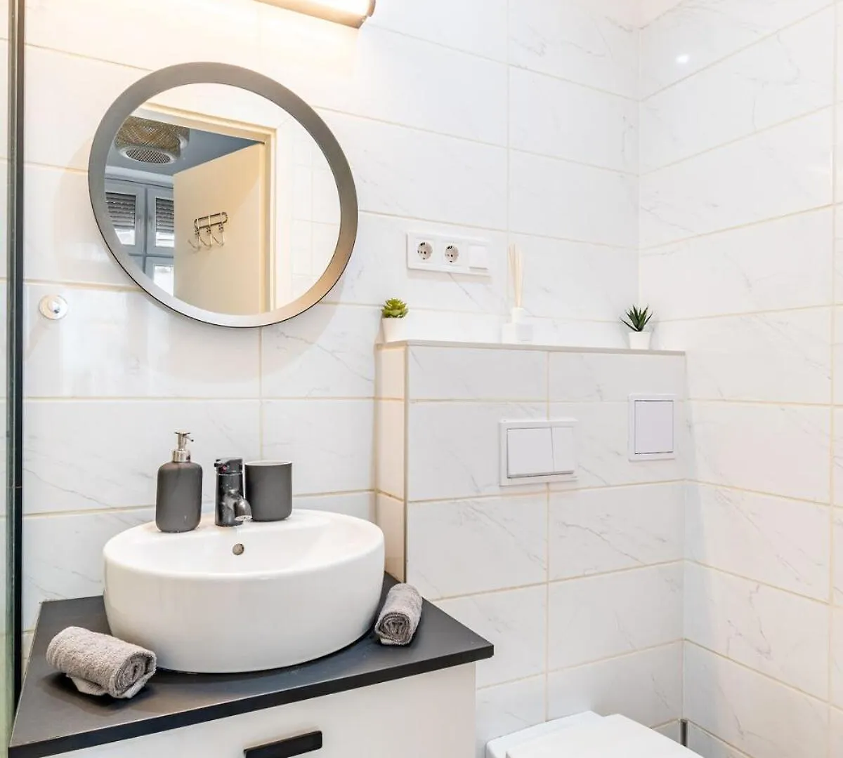 A Cozy Stay For City Wanderers Budapest Apartment